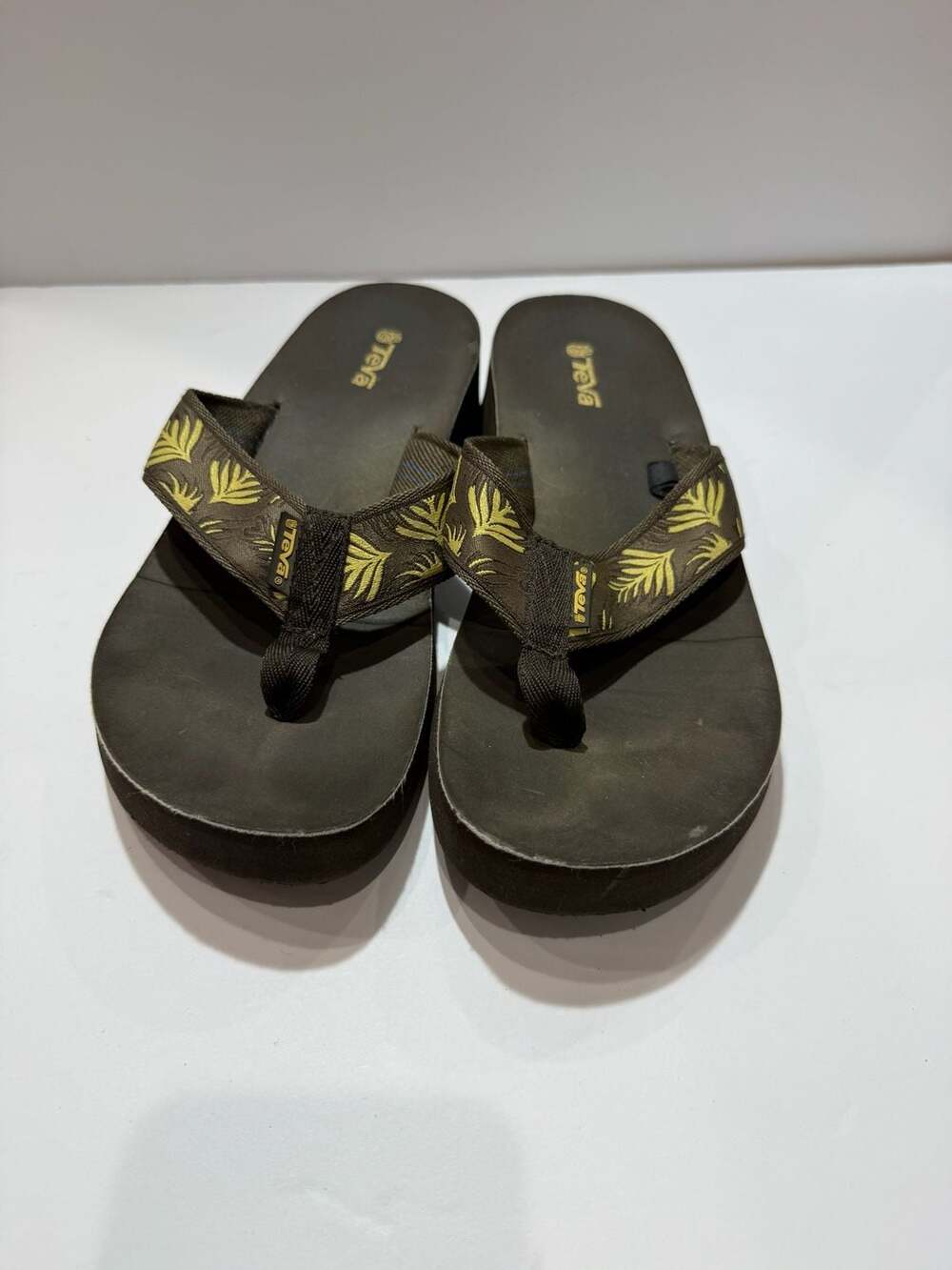 Teva Brown Platform Thong Flip Flop Sandals Size 9